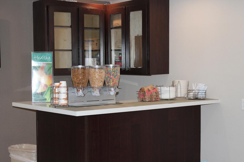 Quality Inn & Suites Port Arthur - Nederland Eksteriør bilde