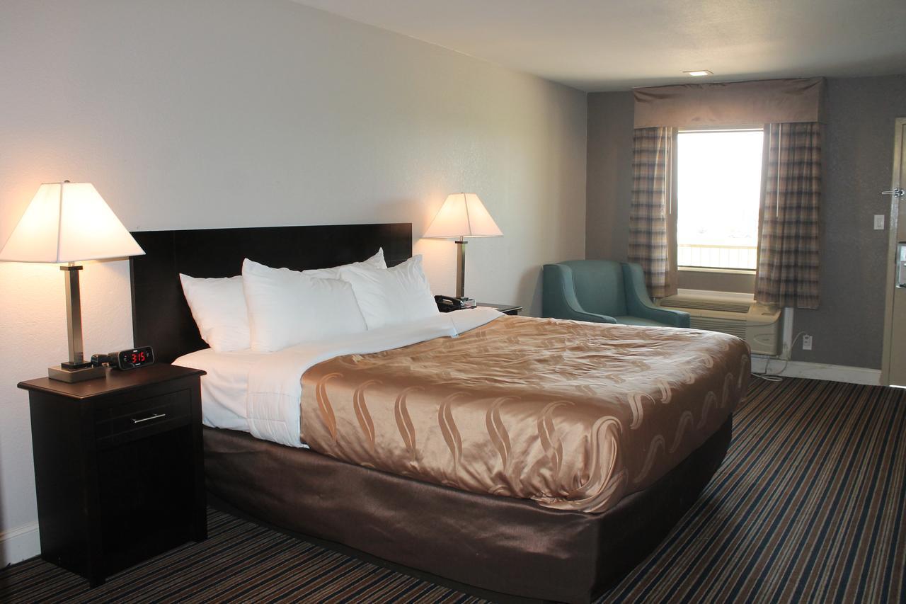 Quality Inn & Suites Port Arthur - Nederland Eksteriør bilde